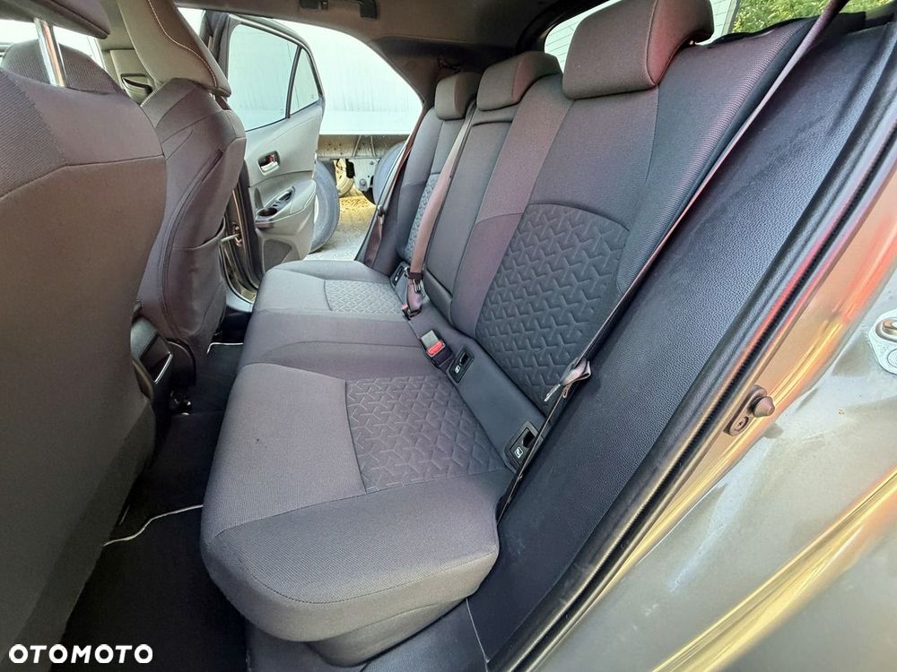 Toyota Corolla 1.8 Hybrid Executive - 13