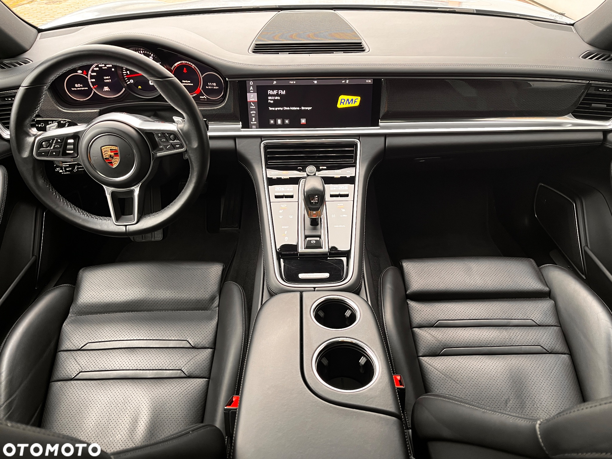 Porsche Panamera 4 - 28