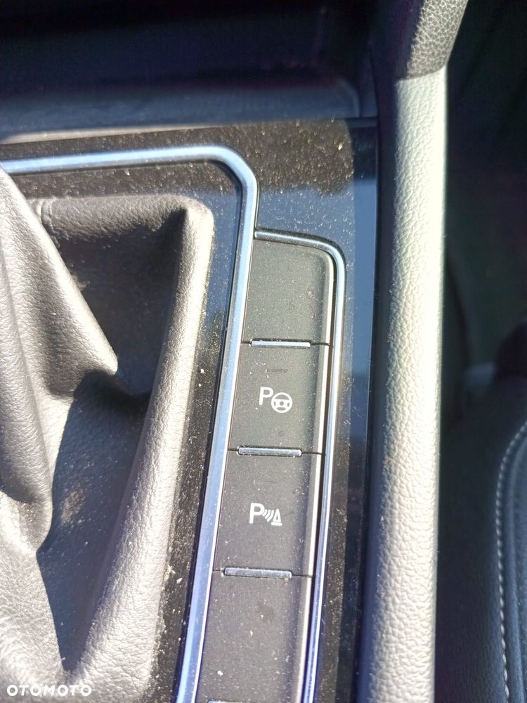Volkswagen Passat 2.0 TSI Elegance DSG - 6