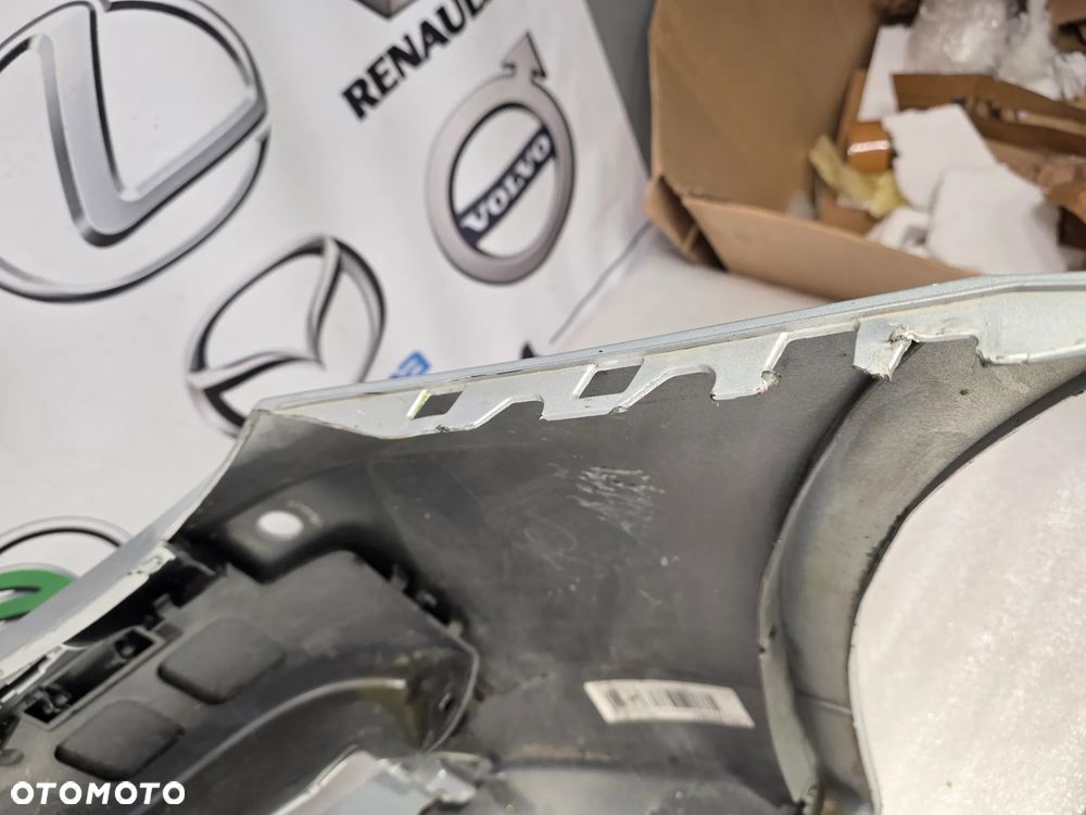 BMW E60 / E61 03-06 ZDERZAK PRZEDNI PRZÓD NA SPRYSKI + 4xPDC , NR 5111703369 / 703369 , NR AUKCJI NZ1704 - 30
