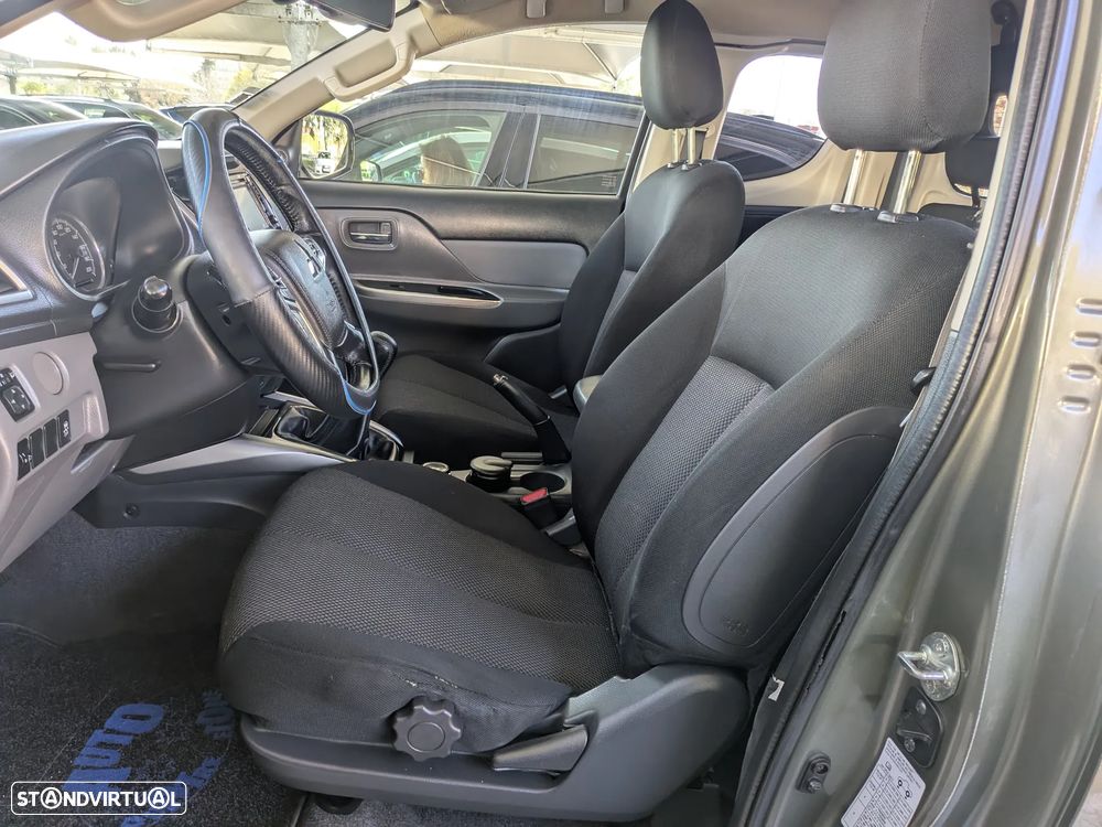 Mitsubishi L200 2.4 DI-D CD Instyle Strakar 4WD - 4