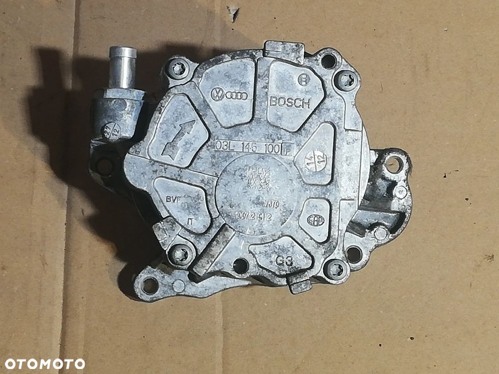 pompa vacum vacu AUDI Q5 8R 2.0 TDI 03L145100 - 1