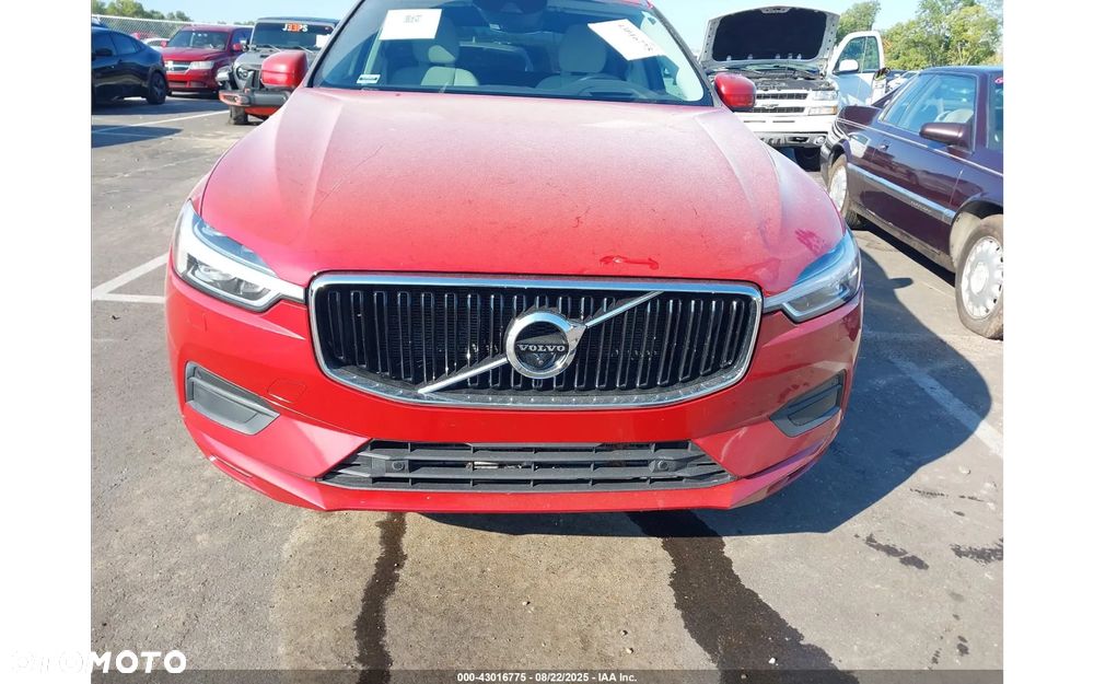 Volvo XC 60 T5 AWD Momentum - 2