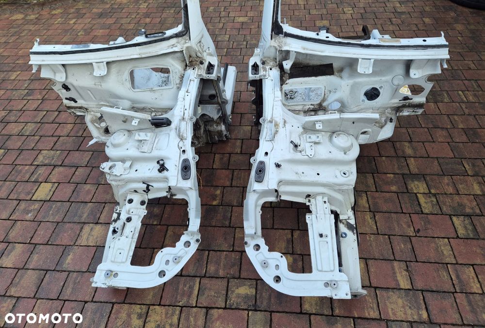 podluznica lewa porsche macan 95b