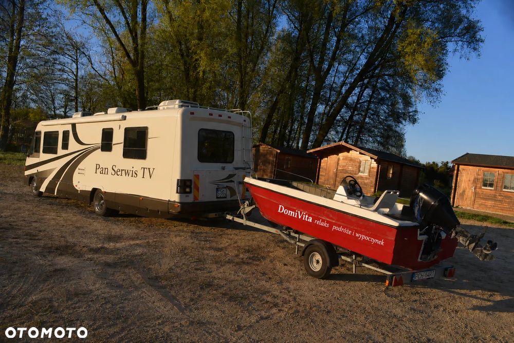 Chevrolet WINNEBAGO - 24