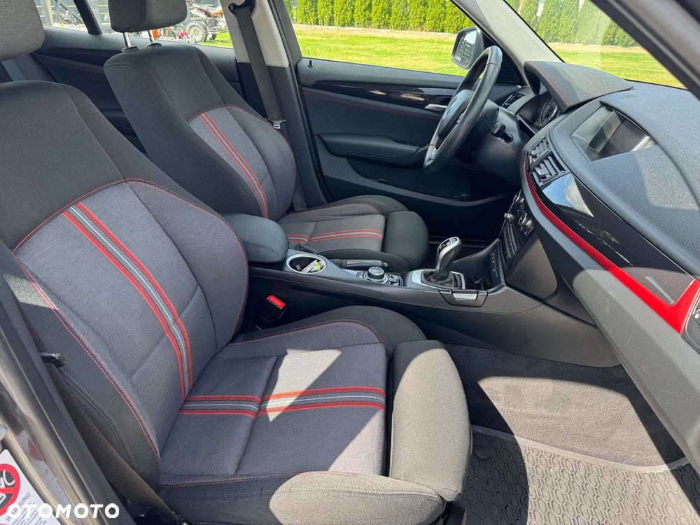 BMW X1 sDrive18d Sport Line - 31
