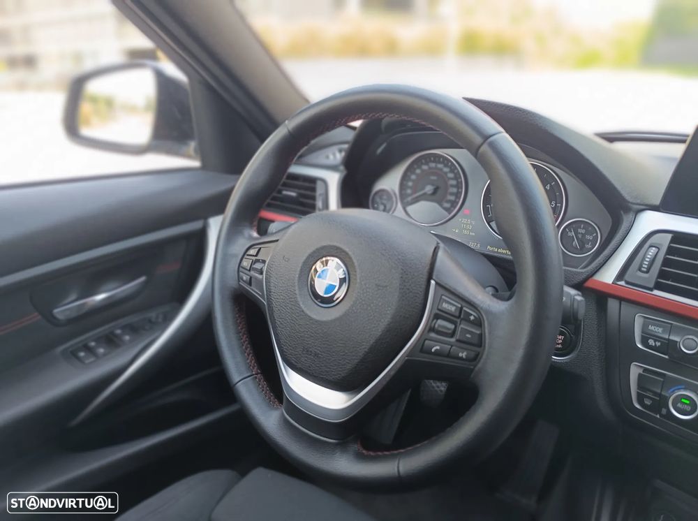 BMW 320 d Line Sport - 12