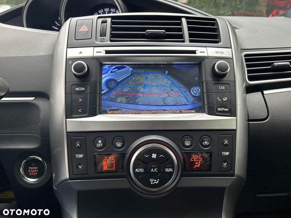 Toyota Verso 1.8 Premium MS - 18