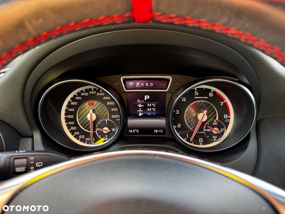 Mercedes-Benz GLA - 21