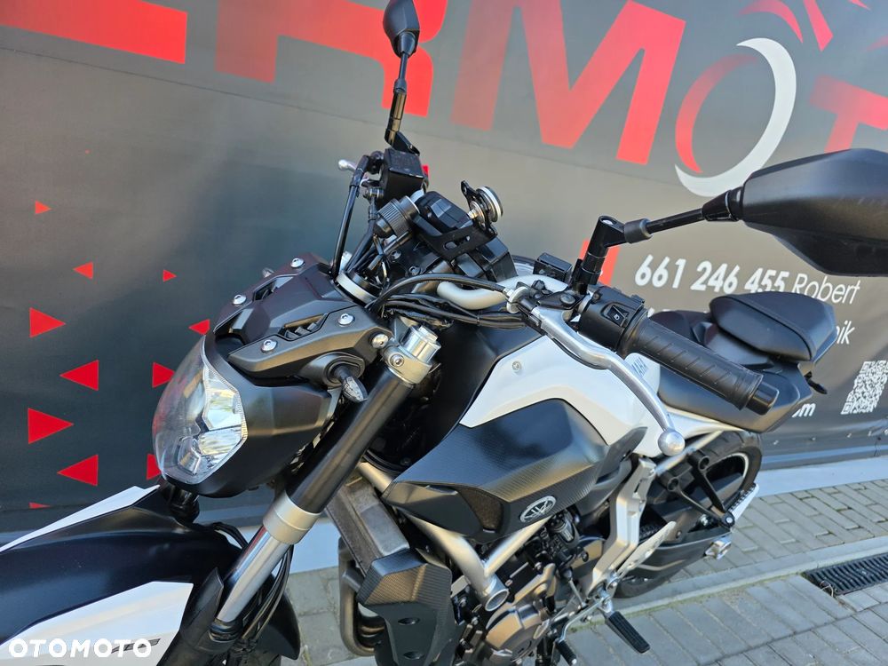Yamaha MT - 12