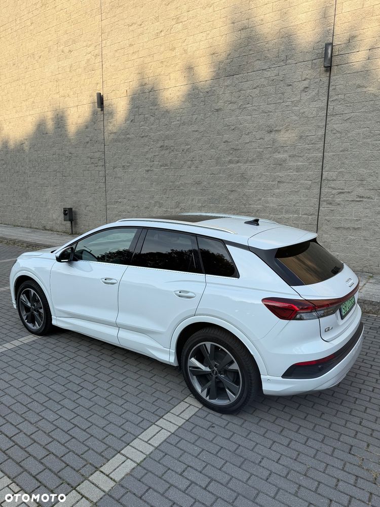 Audi Q4 e-tron - 4