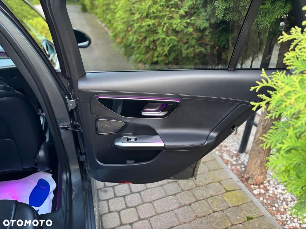 Mercedes-Benz Klasa C 220 d 9G-TRONIC AMG Line - 17