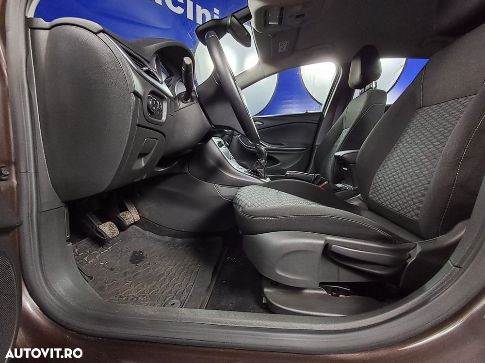 Opel Astra - 11