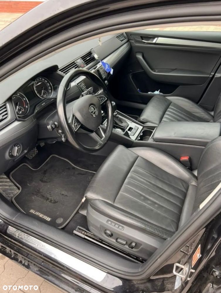 Skoda Superb 2.0 TDI L&K DSG - 5