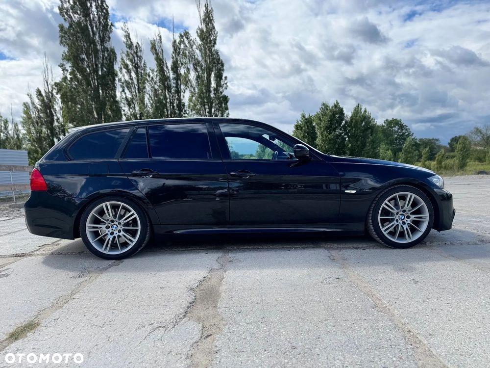 BMW Seria 3 330i xDrive - 2