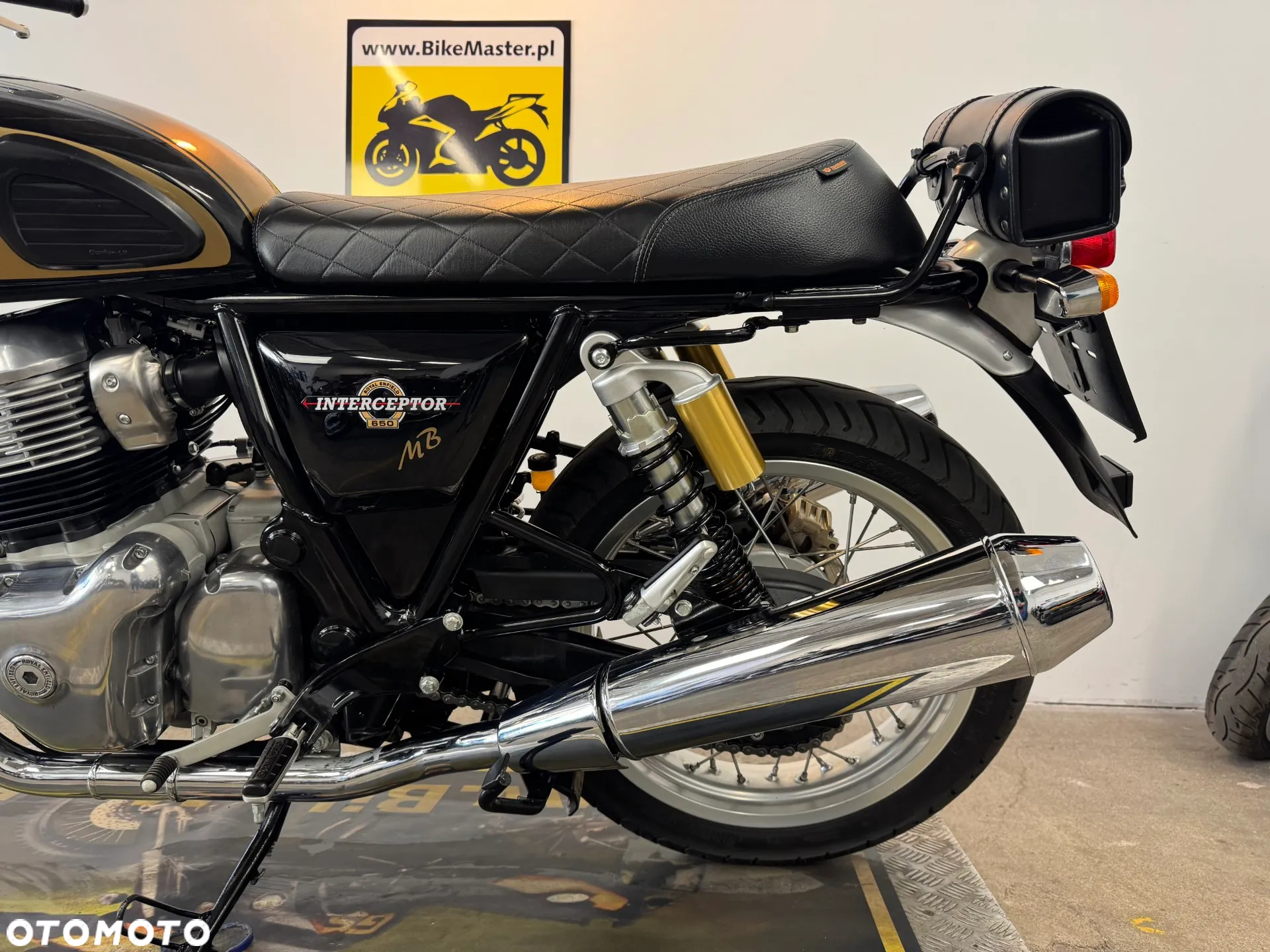 Royal Enfield Interceptor - 26