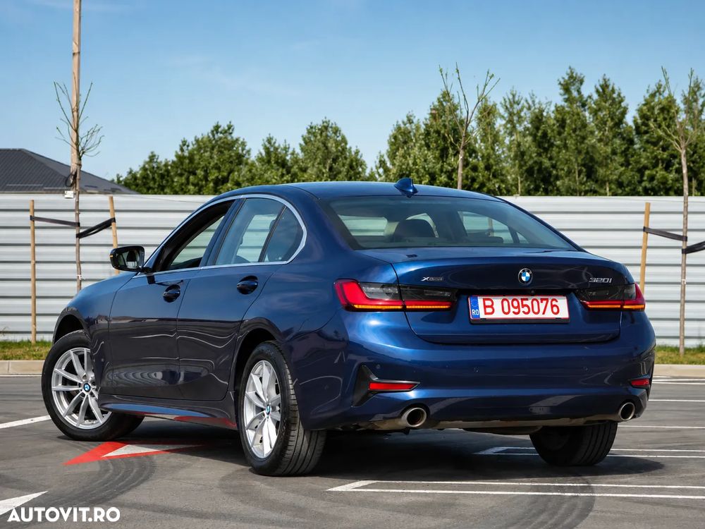 BMW 3 Series 2020 — imagine 18