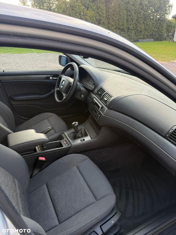 BMW Seria 3 316i Edition Exclusive - 4