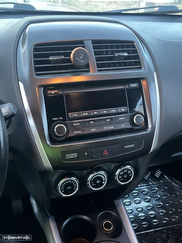 Mitsubishi ASX 1.6 Instyle - 8