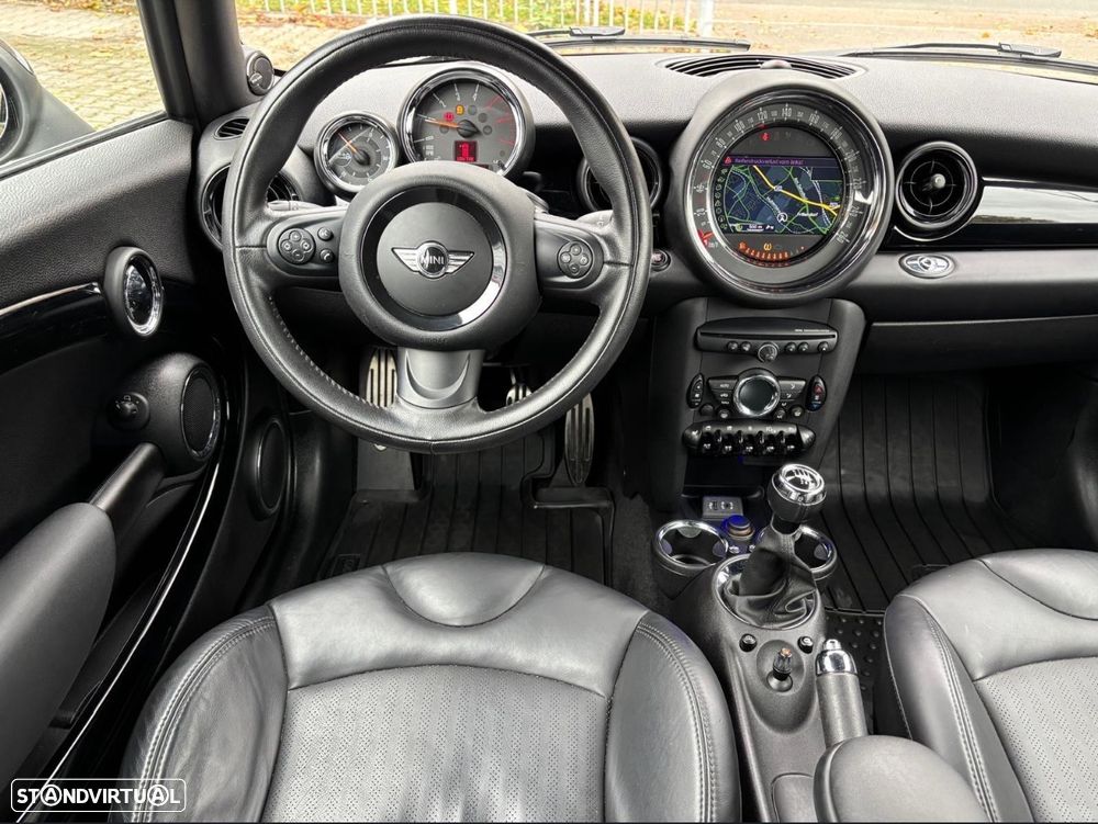 MINI Cabrio Cooper SD - 6