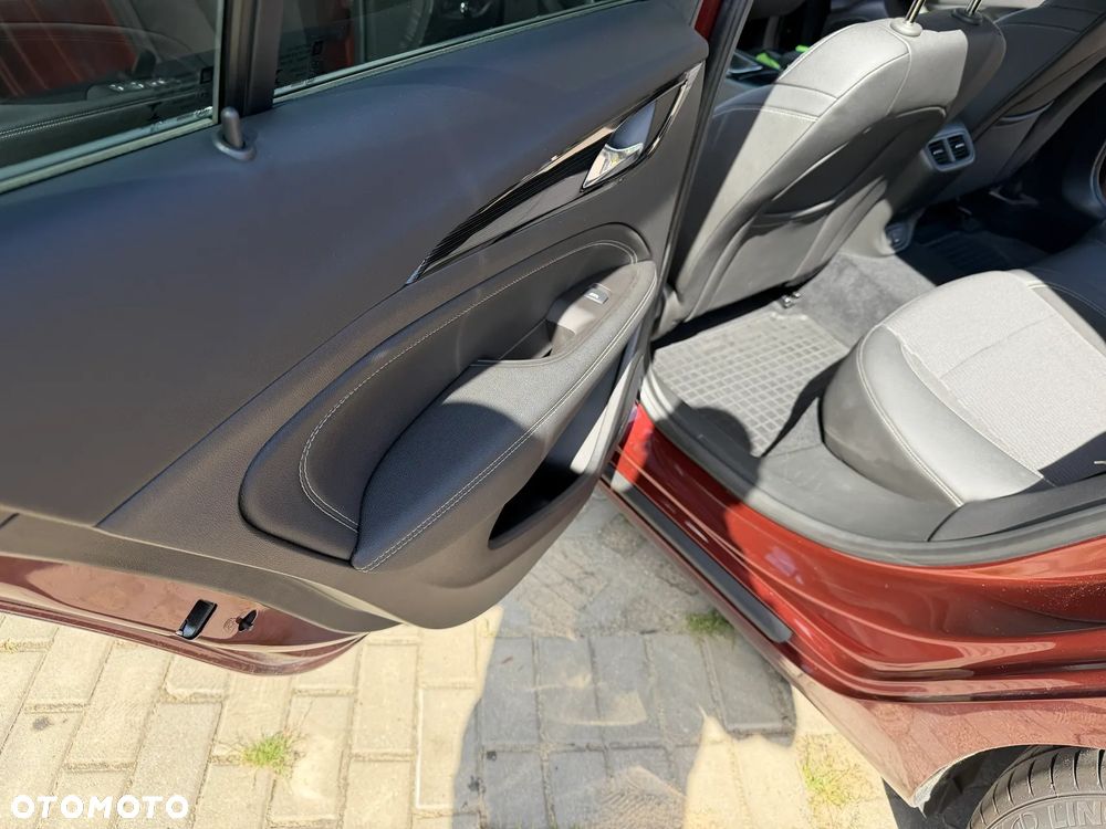 Opel Insignia - 23