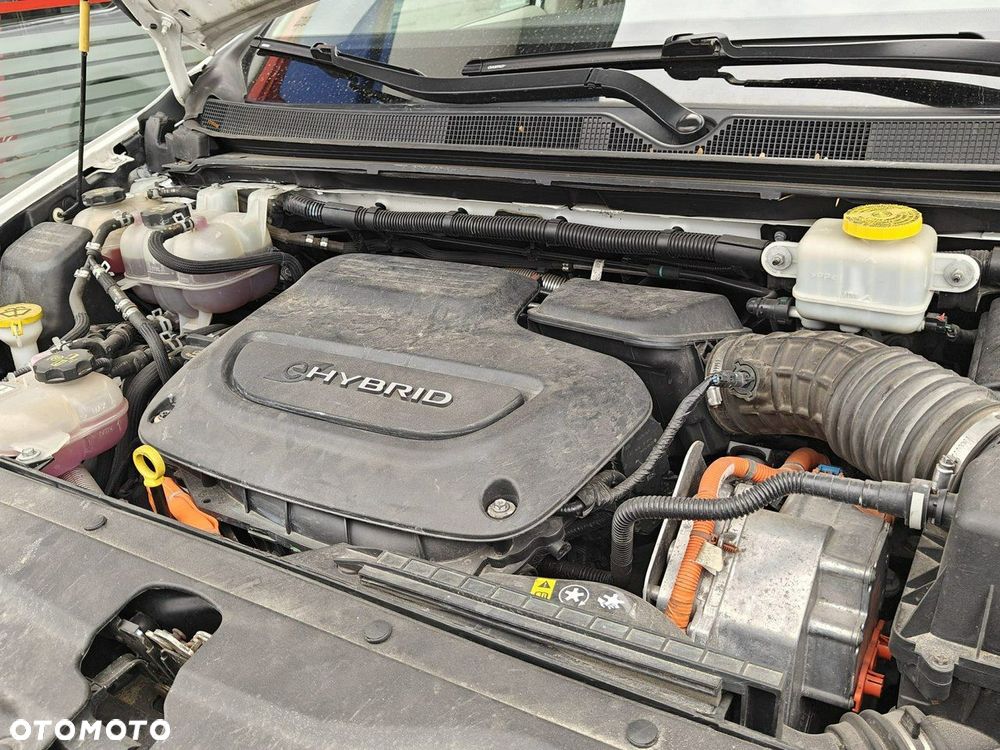 Chrysler Pacifica - 28