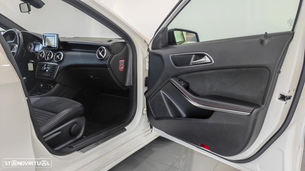 Mercedes-Benz A 200 CDi BE AMG Sport - 21