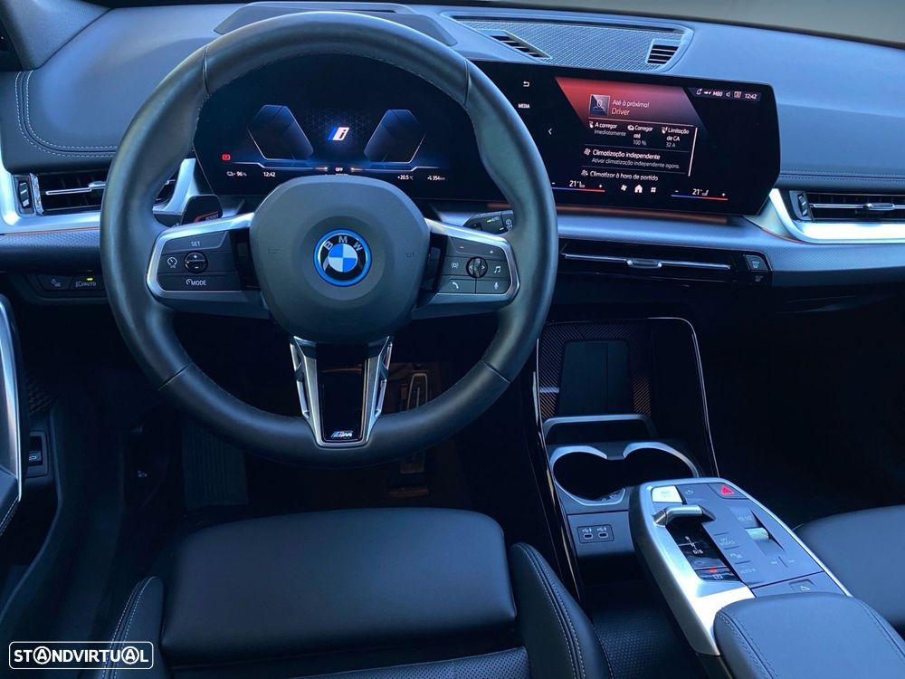 BMW iX1 xDrive30 Pack Desportivo M - 5