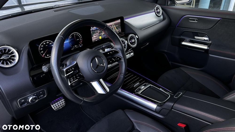 Mercedes-Benz GLA 250 e PHEV AMG Line 8G-DCT - 11