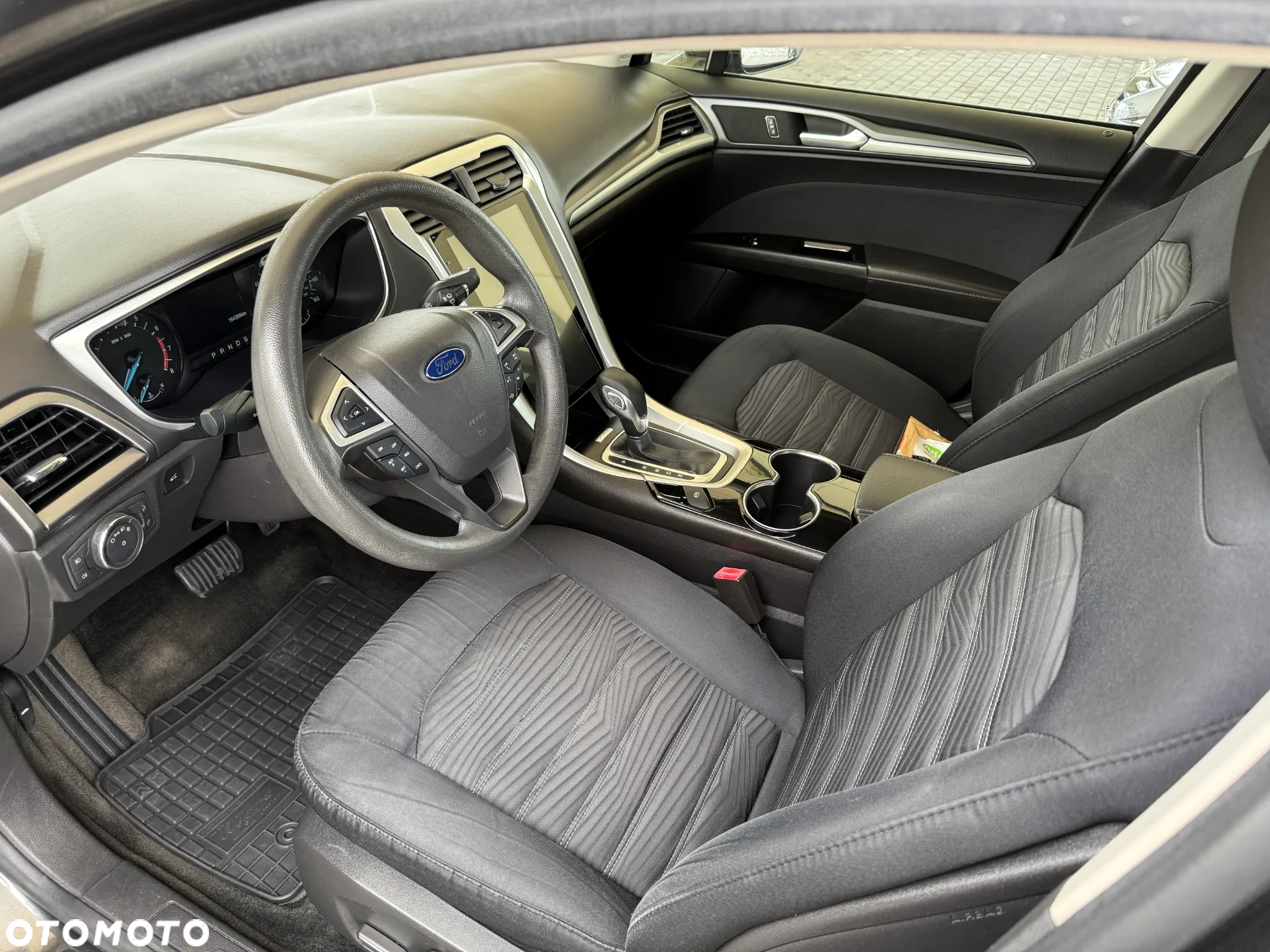 Ford Fusion - 9