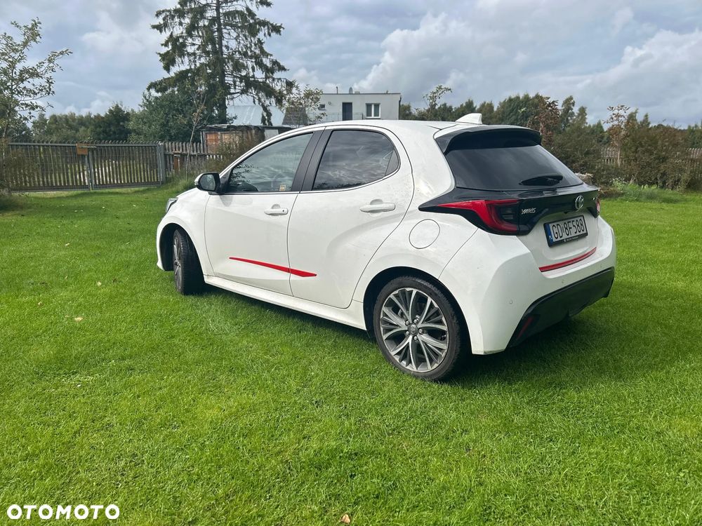 Toyota Yaris Hybrid 1.5 Executive - 4