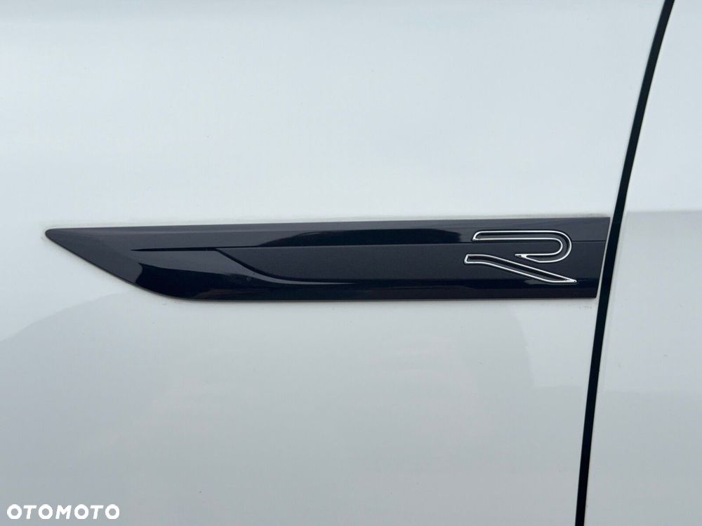 Volkswagen Golf - 10