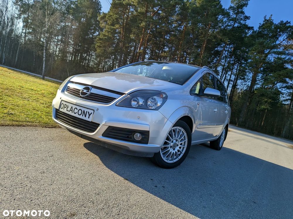 Opel Zafira - 1