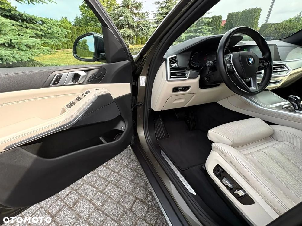 BMW X5 - 12