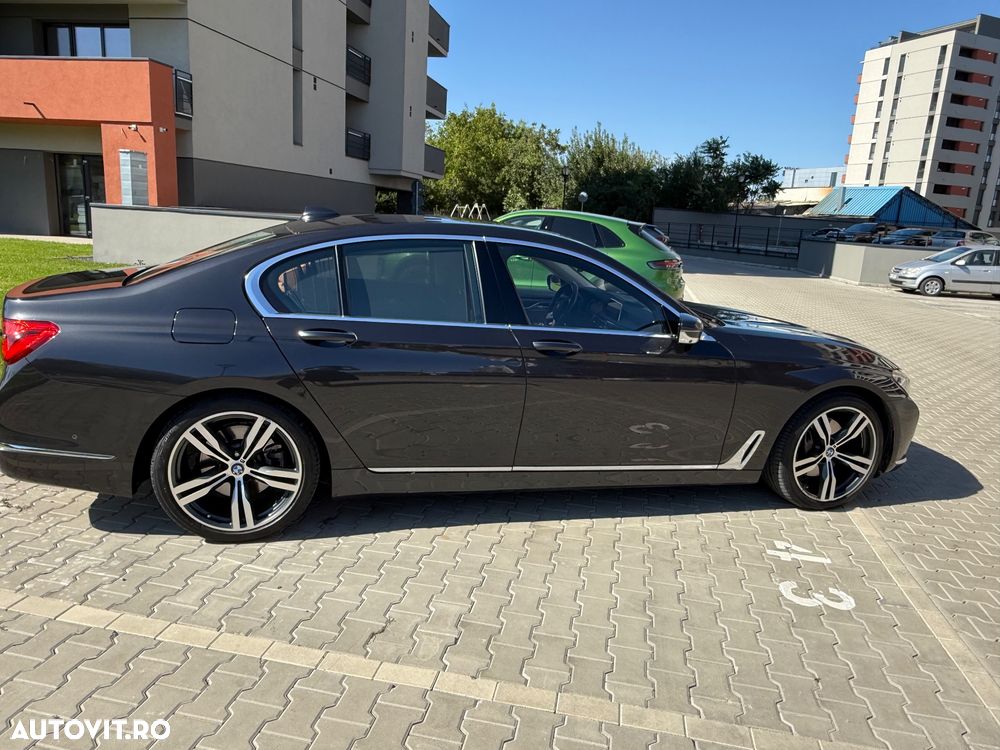 BMW Seria 7 730d xDrive - 3