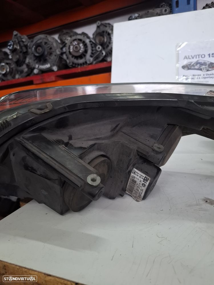 Farol Opel Astra H  esquerdo / direito  2007 - 2
