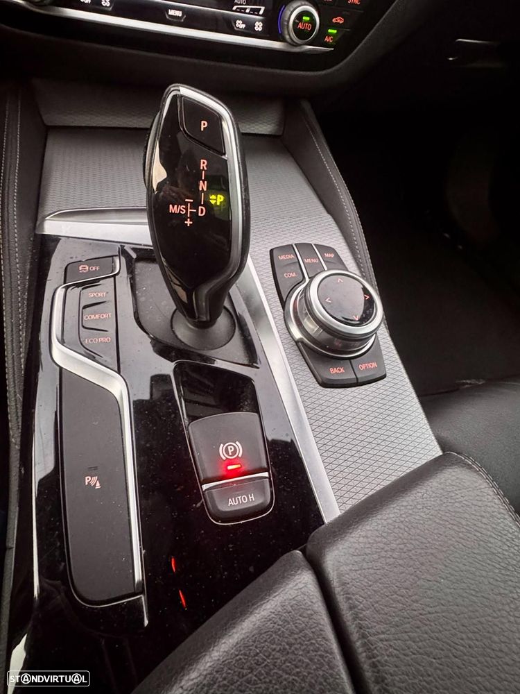 BMW 520 d Pack M Auto - 16