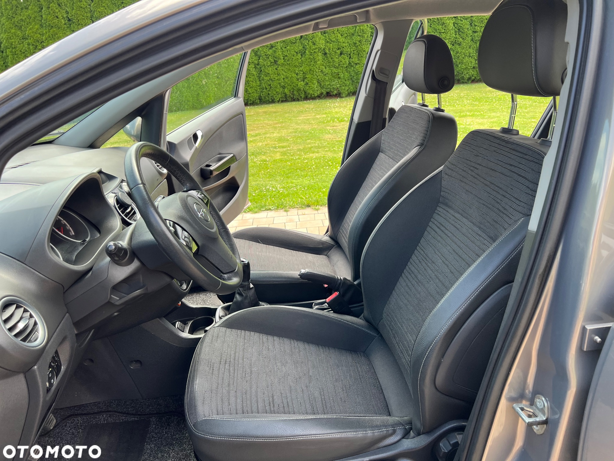 Opel Corsa 1.2 16V Enjoy - 33