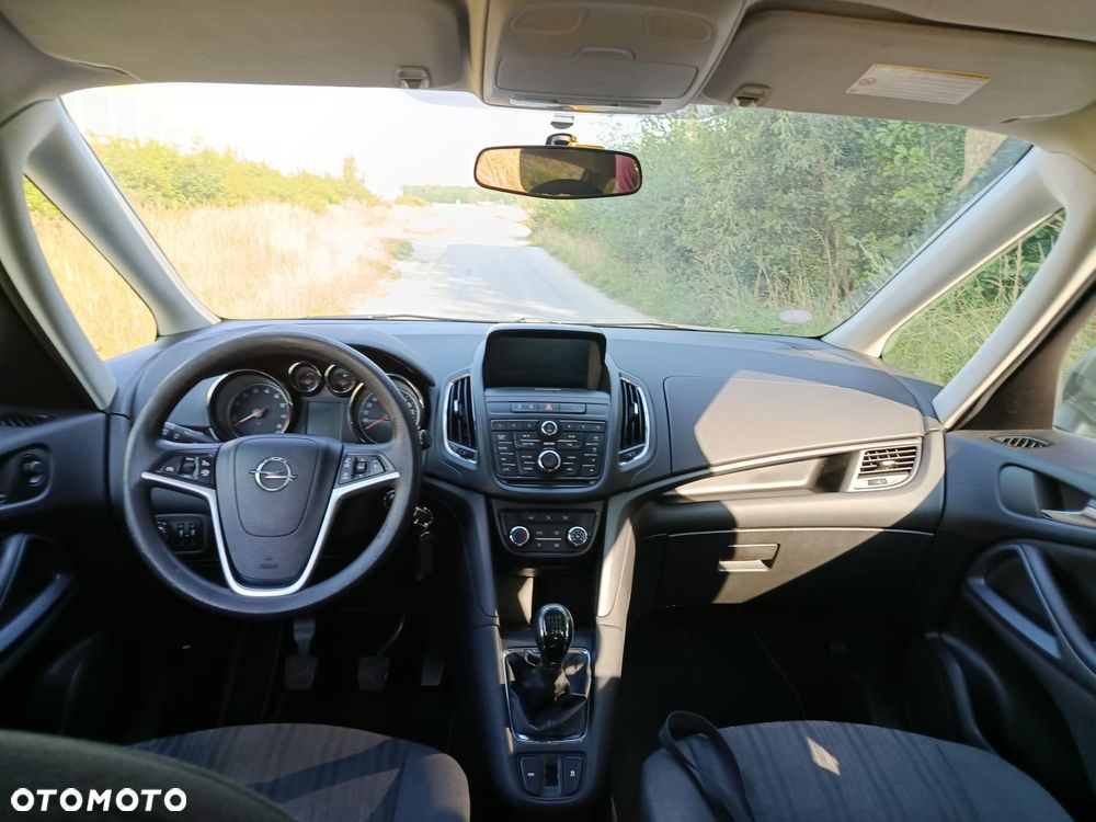 Opel Zafira - 7