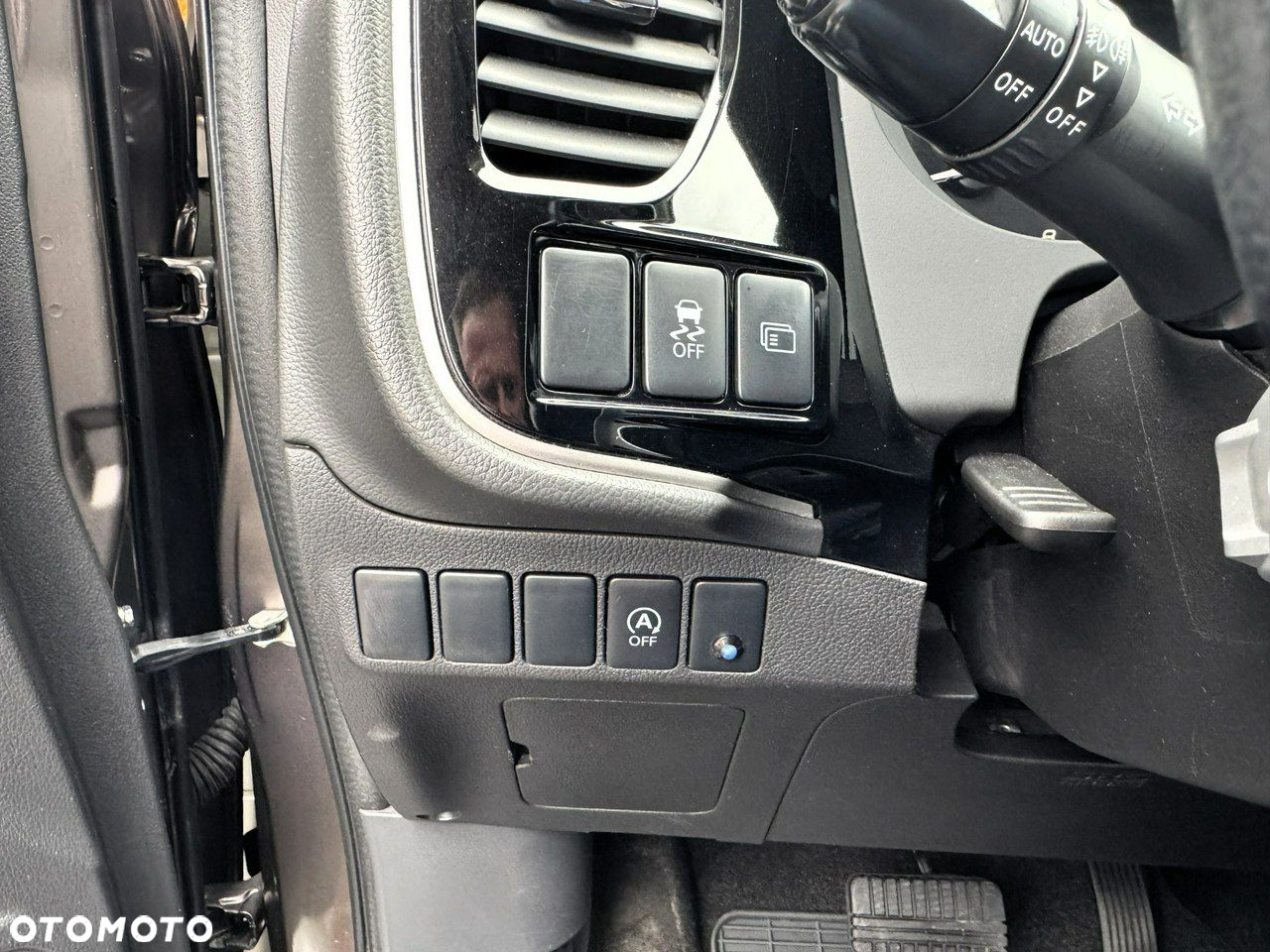 Mitsubishi Outlander 2.0 Intense + 4WD CVT - 14
