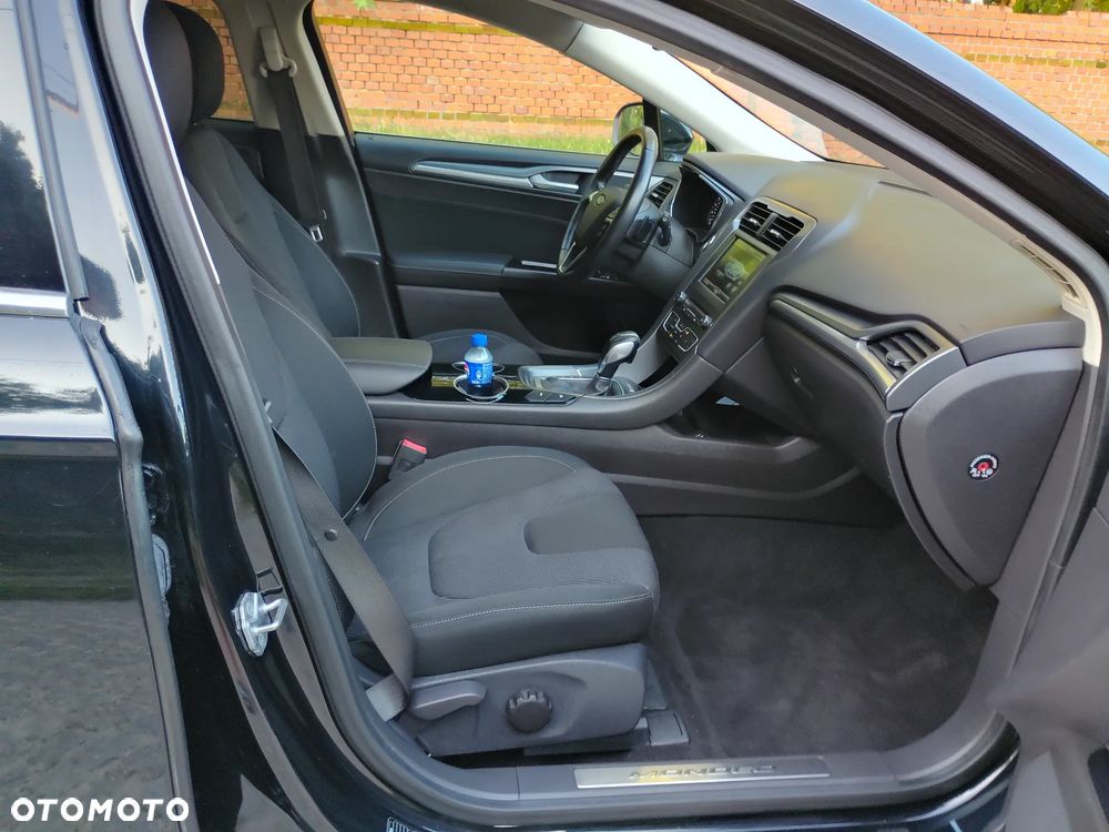 Ford Mondeo 2.0 TDCi Ambiente Plus PowerShift - 18