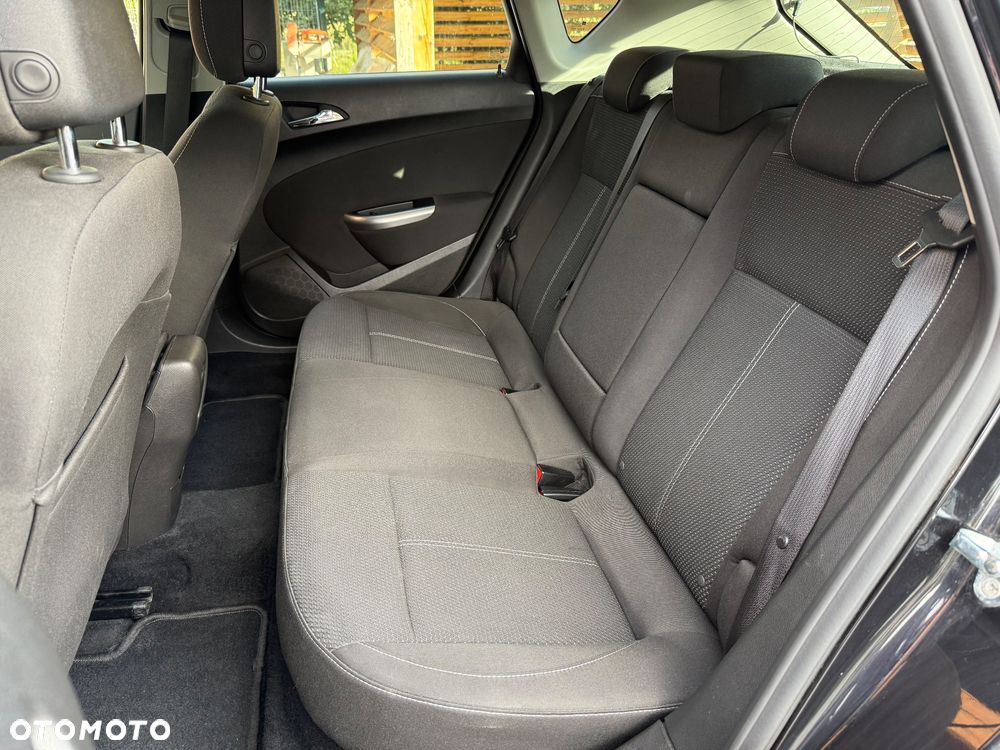 Opel Astra 1.4 T Cosmo - 12