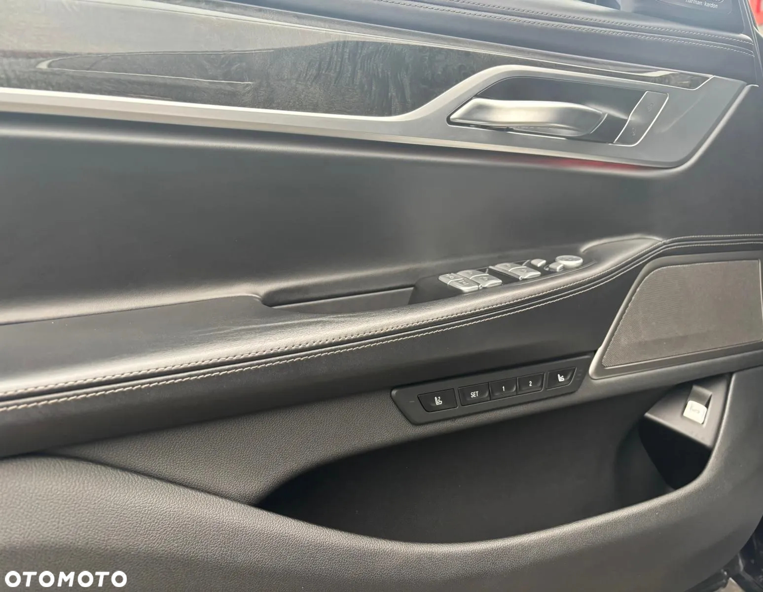BMW Seria 7 - 24