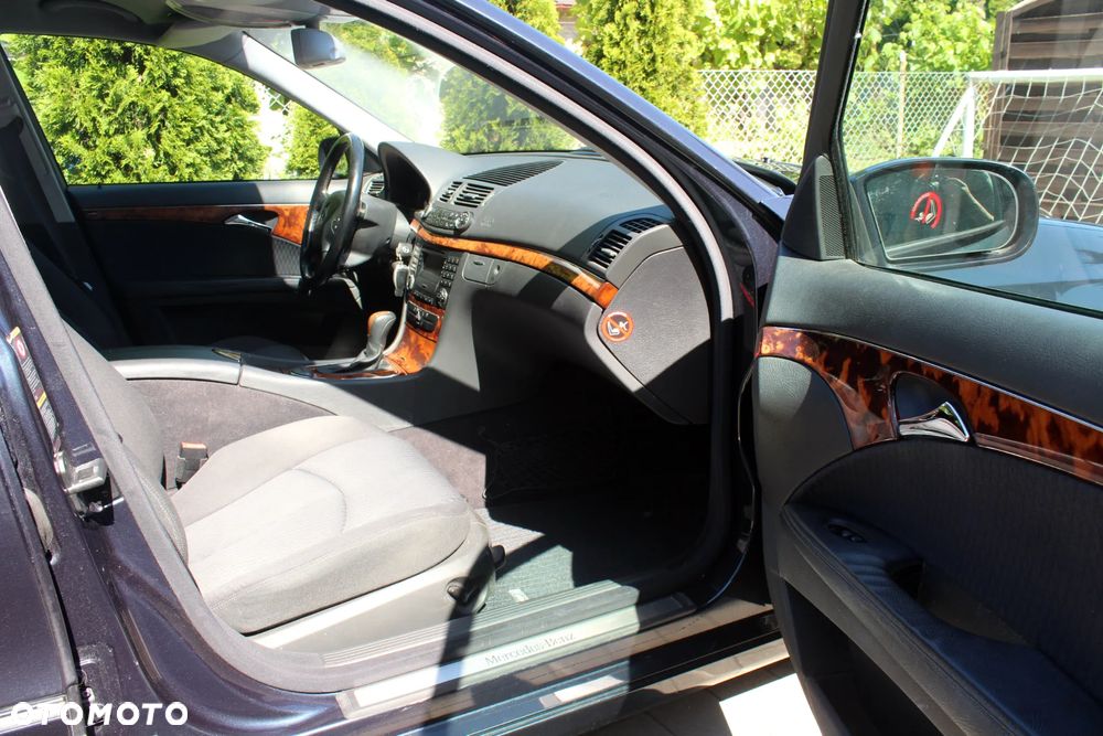Mercedes-Benz Klasa E 200 Kompressor Automatik Elegance Sport Edition - 11