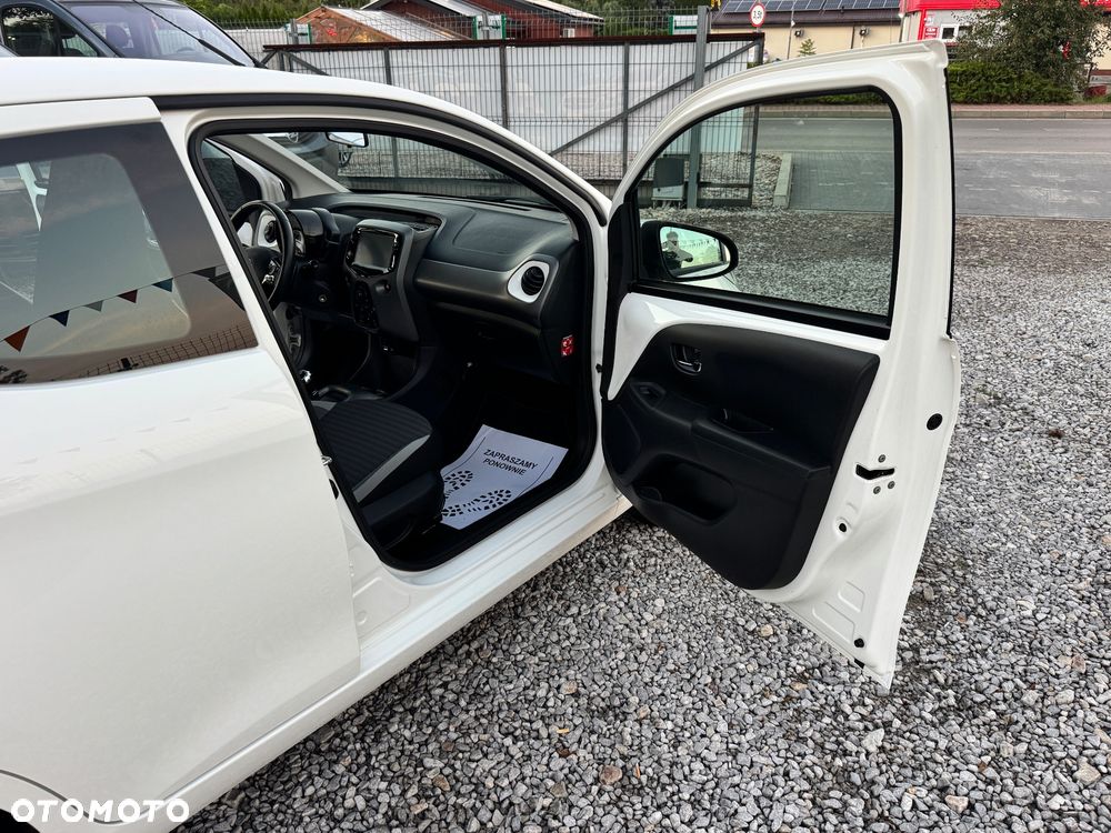 Toyota Aygo x.shift x-play connect - 23