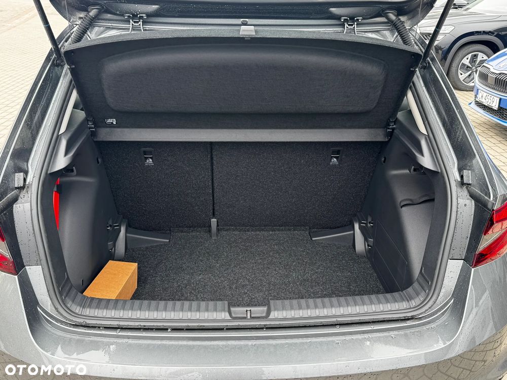 Skoda Fabia 1.0 Essence - 21