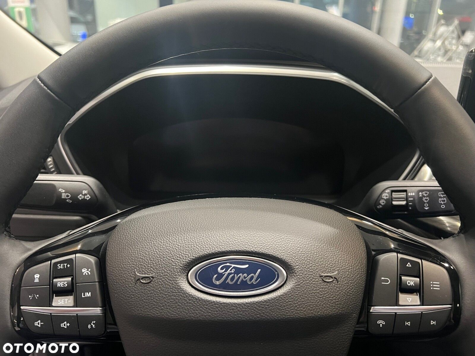 Ford Kuga - 7