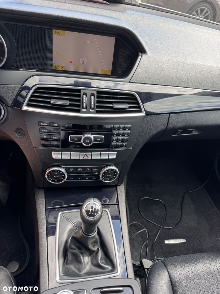 Mercedes-Benz Klasa C 220 CDI DPF Elegance - 31