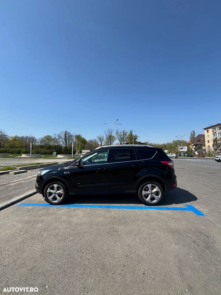 Ford Kuga 2.0 TDCi 4WD Titanium - 4