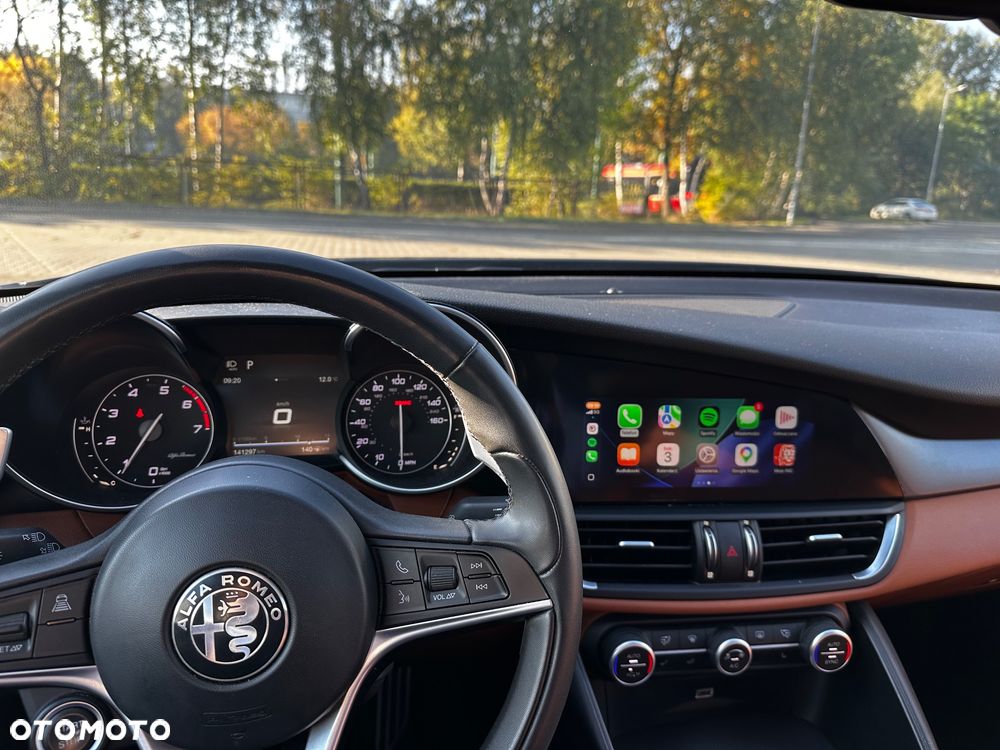 Alfa Romeo Giulia - 17